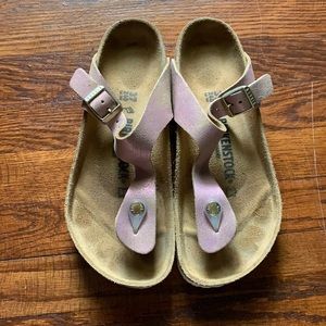 Metallic pink leather Birkenstock Gizeh